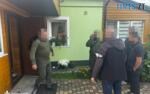 детективи ДБР завтали до лісівника, підозрюваного у привласненні 9 мільйонів гривень лісгоспу