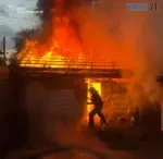 палаючий гараж в Олевську